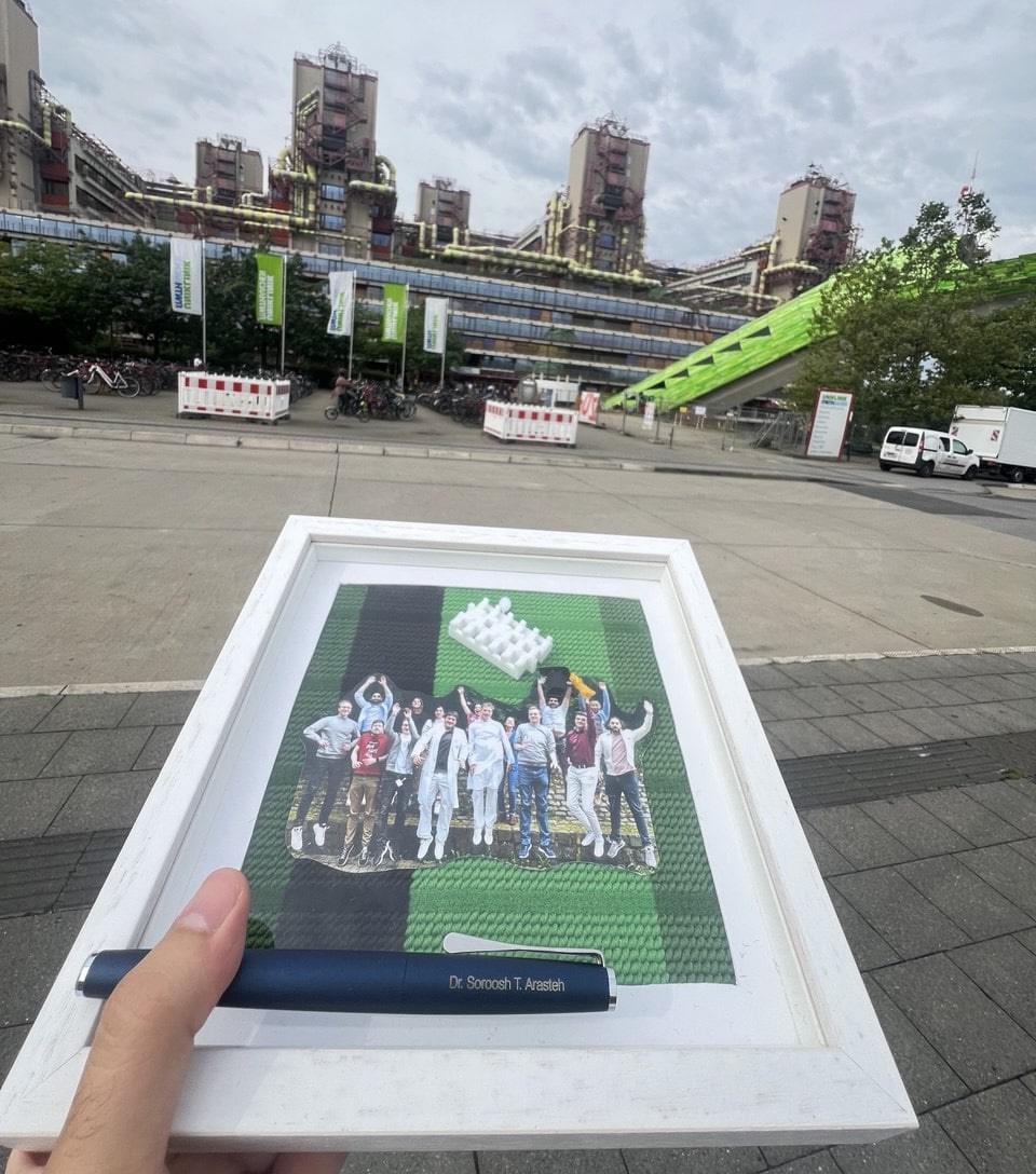 Description of Image